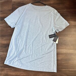 FREE SHIPPING New with tags Mizzen+Main T-Shirt Size L Men